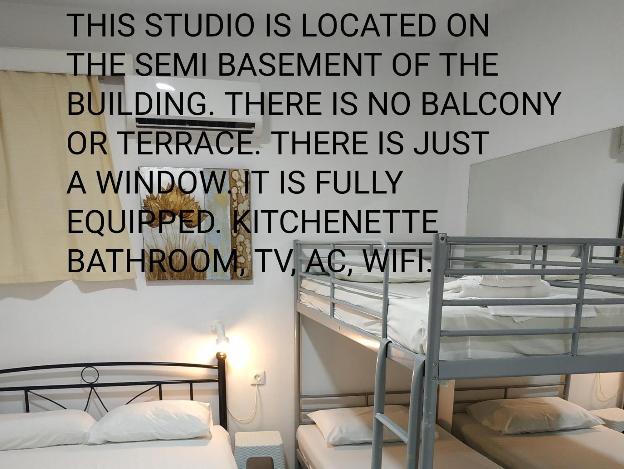 Apartment Super Economy Short Distance From The *
